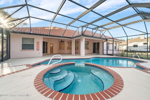 5025 Fawn Lake Boulevard, Mims, FL 32754