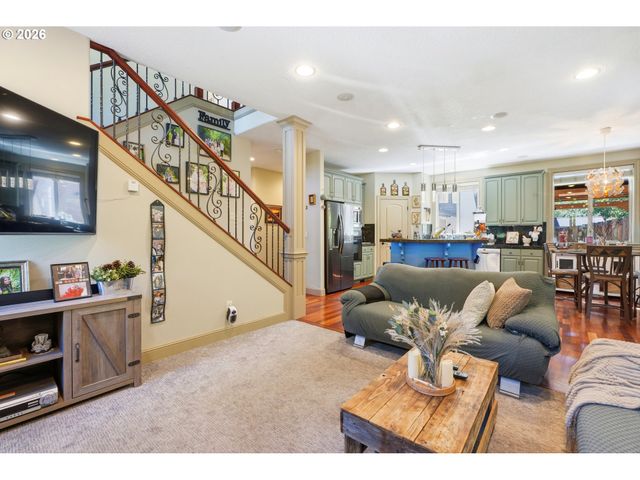 1935 E FORBES Ct, La Center, WA 98629