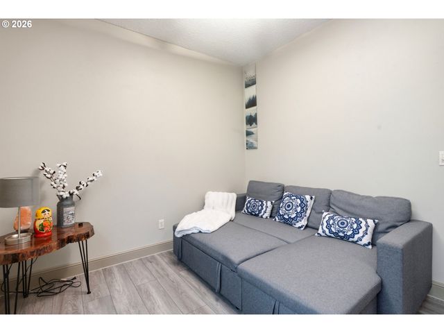 1935 E FORBES Ct, La Center, WA 98629