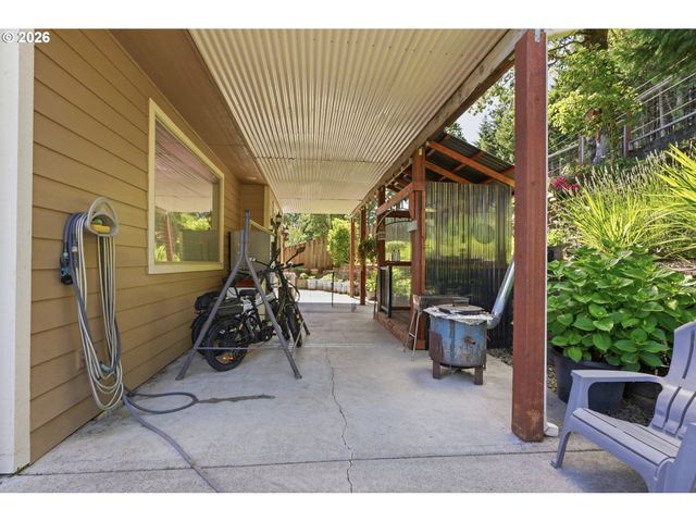 1935 E FORBES Ct, La Center, WA 98629