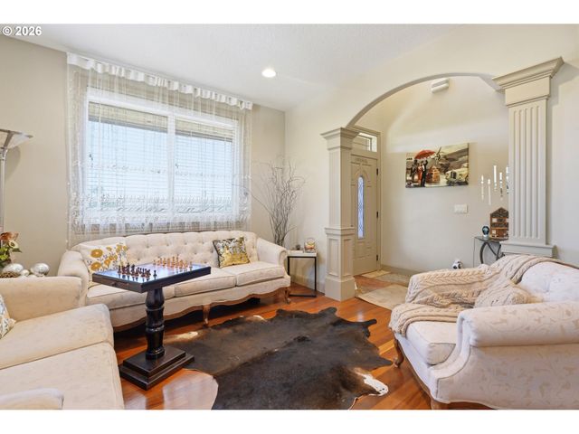 1935 E FORBES Ct, La Center, WA 98629