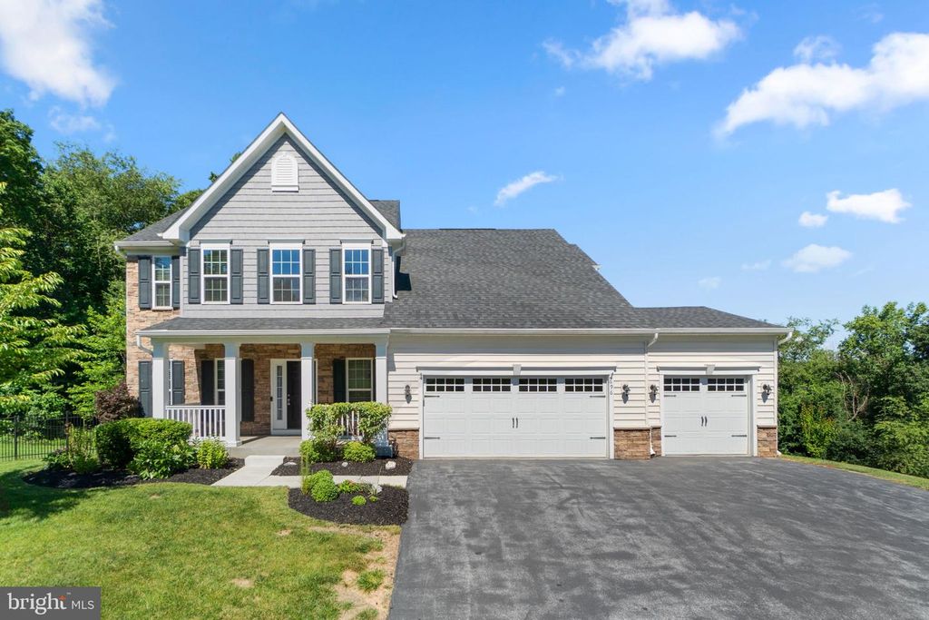 696 WILFORD DR, Westminster, MD 21158