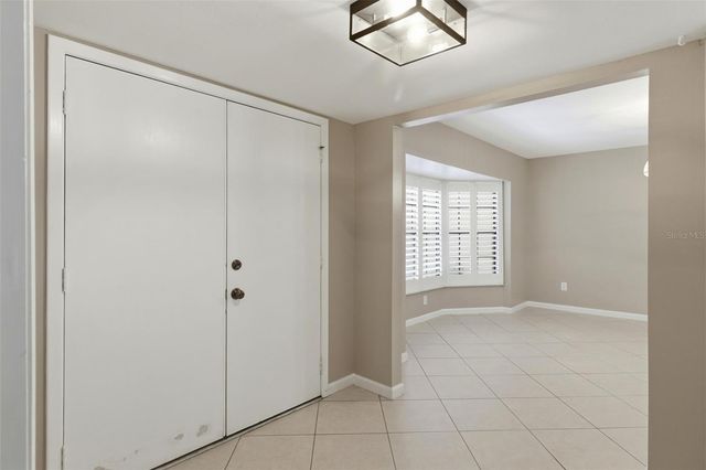 302 BLOOMINGFIELD DRIVE, Brandon, FL 33511