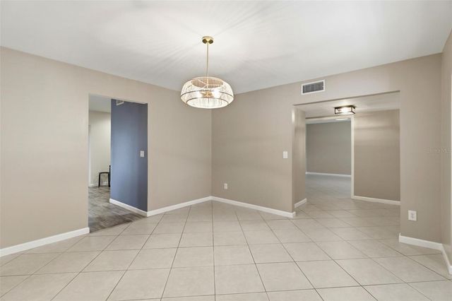 302 BLOOMINGFIELD DRIVE, Brandon, FL 33511