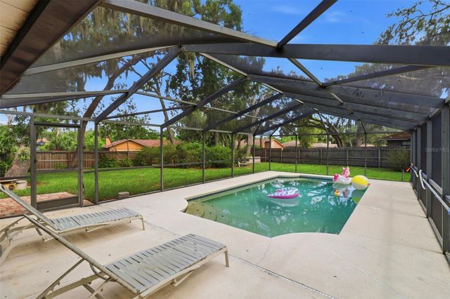 302 BLOOMINGFIELD DRIVE, Brandon, FL 33511