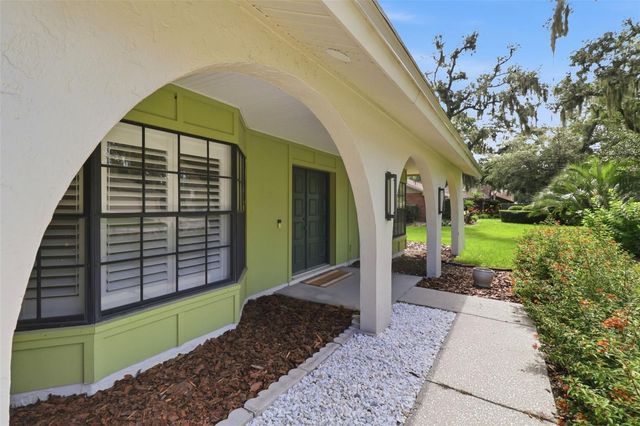302 BLOOMINGFIELD DRIVE, Brandon, FL 33511