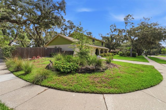 302 BLOOMINGFIELD DRIVE, Brandon, FL 33511