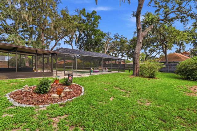 302 BLOOMINGFIELD DRIVE, Brandon, FL 33511