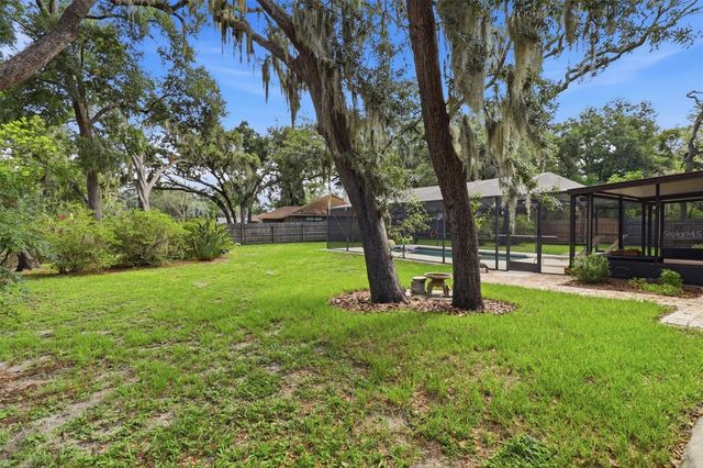 302 BLOOMINGFIELD DRIVE, Brandon, FL 33511