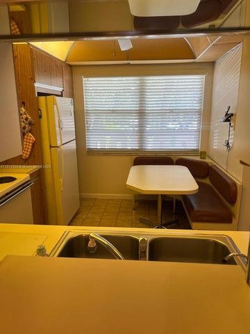 3102 Portofino Pt M2, Coconut Creek, FL 33066