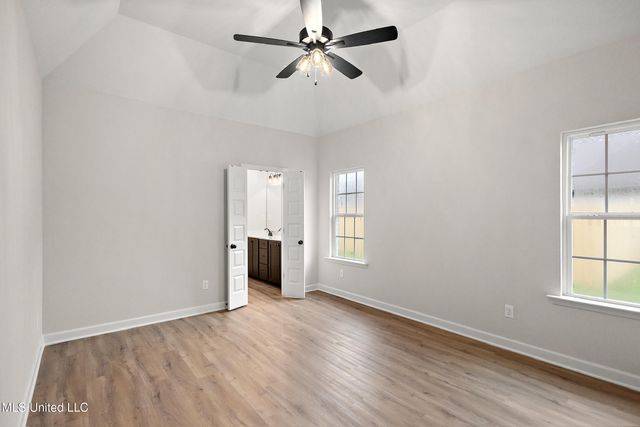 2176 Julianna Drive, Southaven, MS 38672