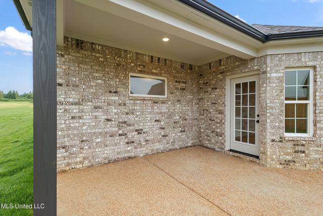 2176 Julianna Drive, Southaven, MS 38672