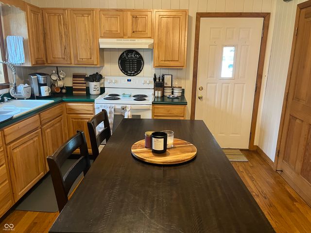 228 S Mound Street, Albany, IN 47320