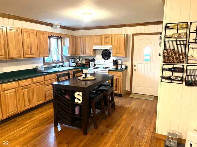 228 S Mound Street, Albany, IN 47320