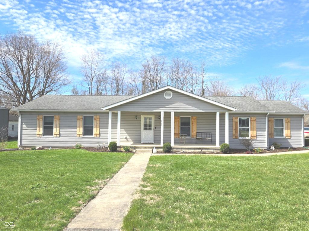 228 S Mound Street, Albany, IN 47320