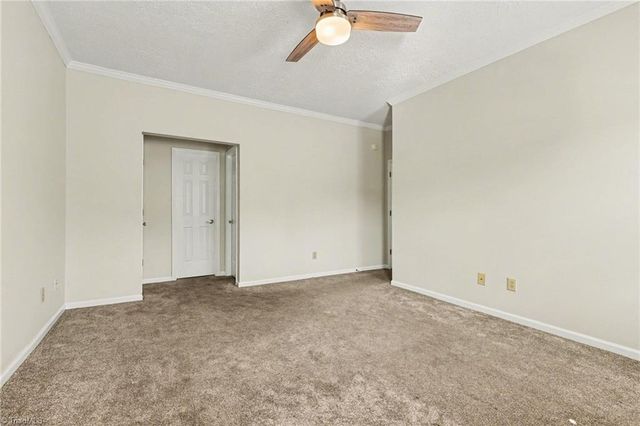 2800 Kingsdale Court, Winston-salem, NC 27103