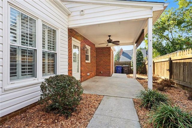 2800 Kingsdale Court, Winston-salem, NC 27103