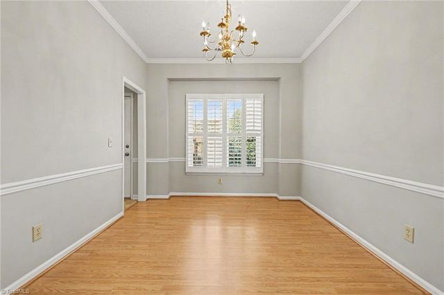 2800 Kingsdale Court, Winston-salem, NC 27103