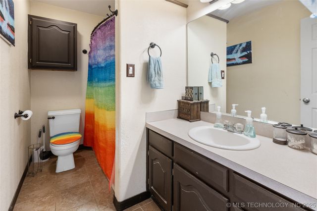 24922 S Heartwood Drive, Claremore, OK 74019