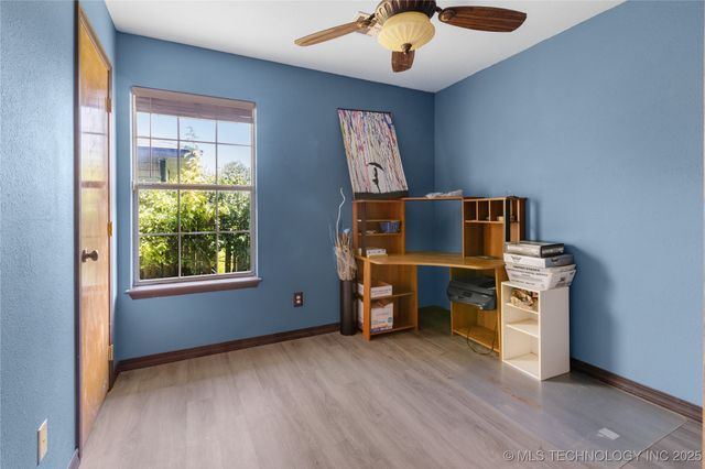 24922 S Heartwood Drive, Claremore, OK 74019