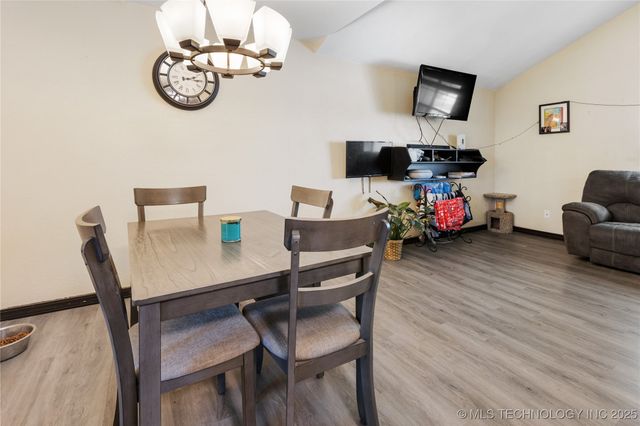 24922 S Heartwood Drive, Claremore, OK 74019