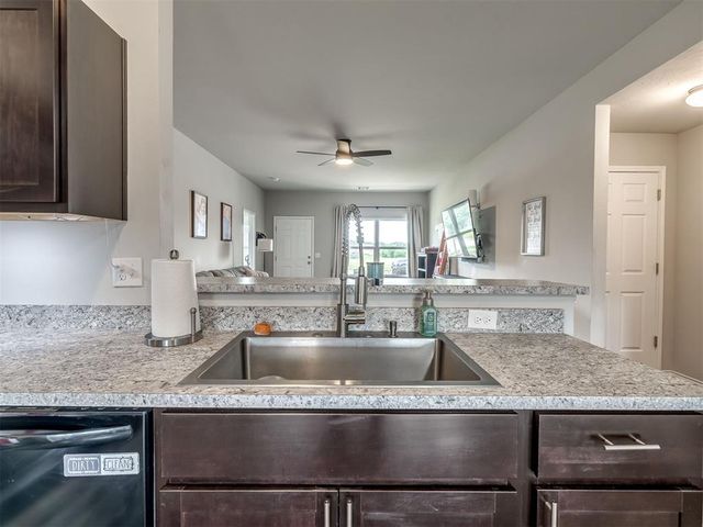 1329 S Rae Drive, Mustang, OK 73064
