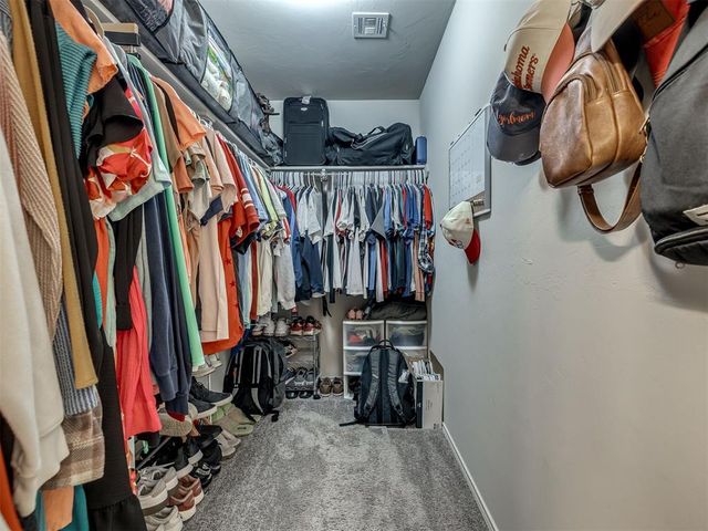 1329 S Rae Drive, Mustang, OK 73064