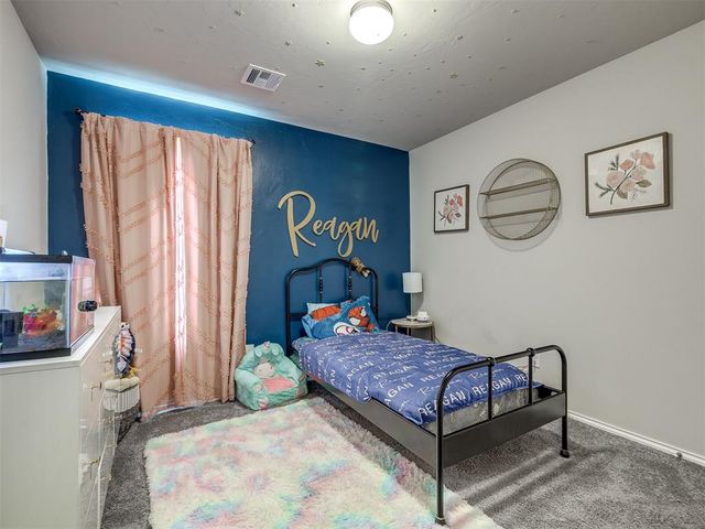 1329 S Rae Drive, Mustang, OK 73064