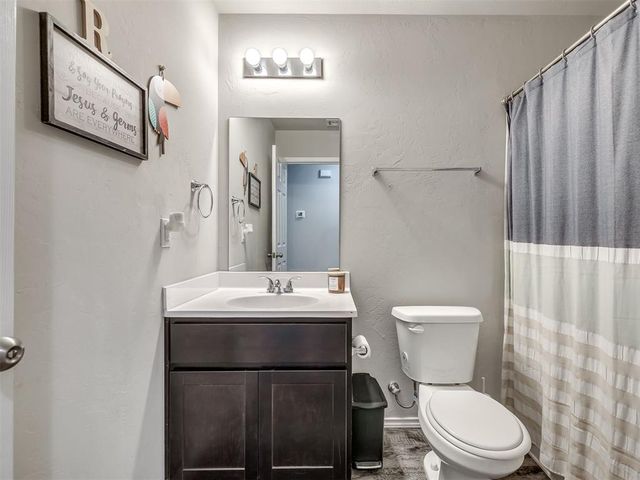 1329 S Rae Drive, Mustang, OK 73064