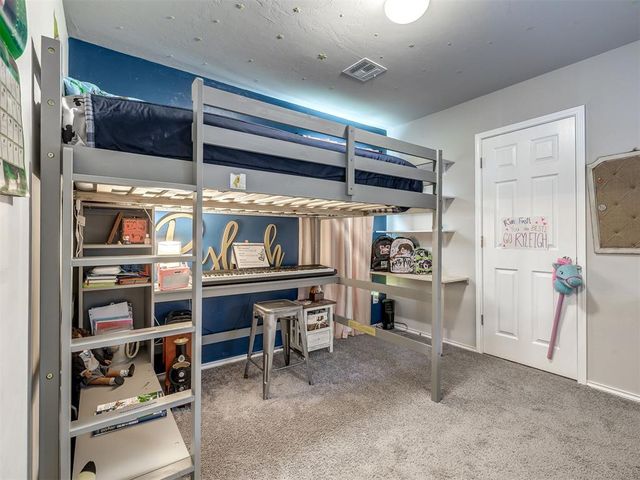 1329 S Rae Drive, Mustang, OK 73064