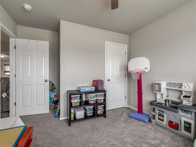1329 S Rae Drive, Mustang, OK 73064