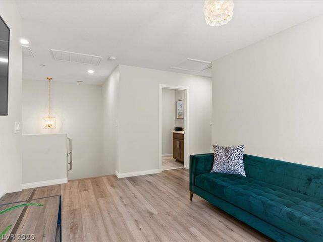 3166 Brynley Avenue, Henderson, NV 89044