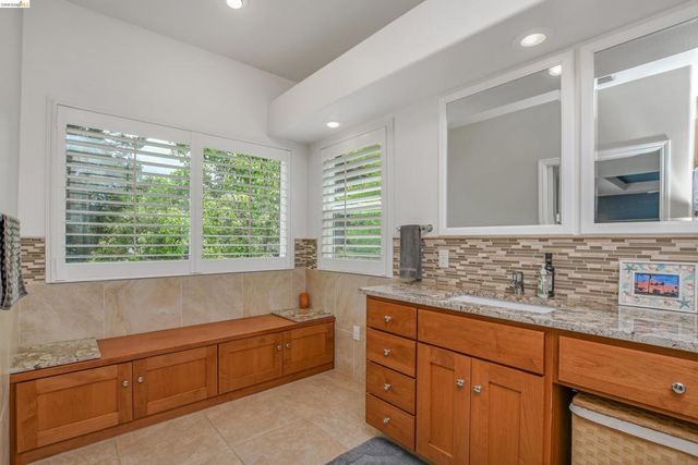 675 Devonshire Loop, Brentwood, CA 94513