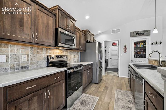 1005 N Kirkwood Drive, Pueblo, CO 81007
