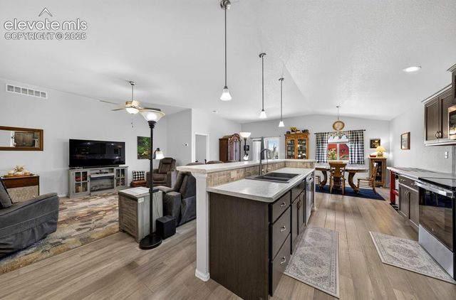 1005 N Kirkwood Drive, Pueblo, CO 81007