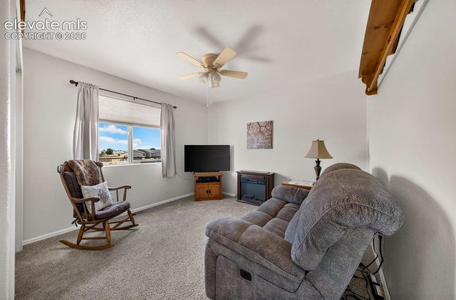 1005 N Kirkwood Drive, Pueblo, CO 81007