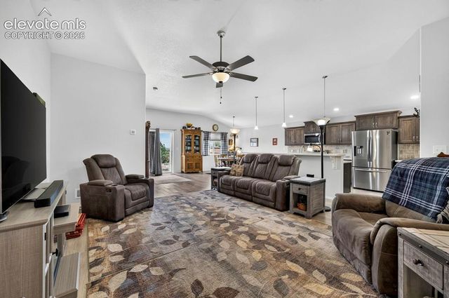 1005 N Kirkwood Drive, Pueblo, CO 81007