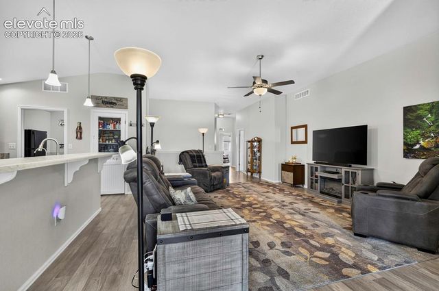 1005 N Kirkwood Drive, Pueblo, CO 81007