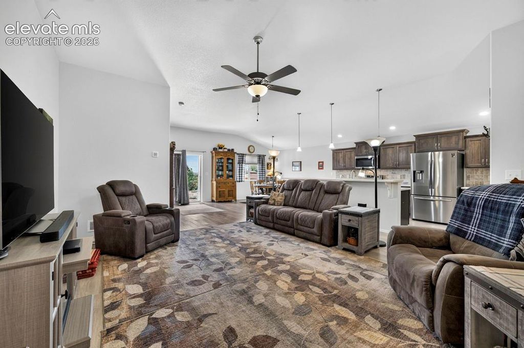 1005 N Kirkwood Drive, Pueblo, CO 81007 — photo 5