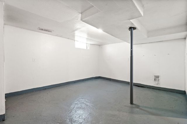 6839 Arkansas Avenue, Hammond, IN 46323