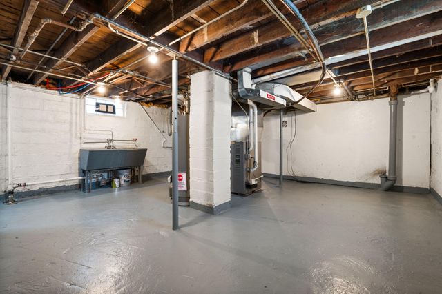 6839 Arkansas Avenue, Hammond, IN 46323