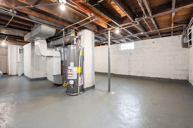 6839 Arkansas Avenue, Hammond, IN 46323