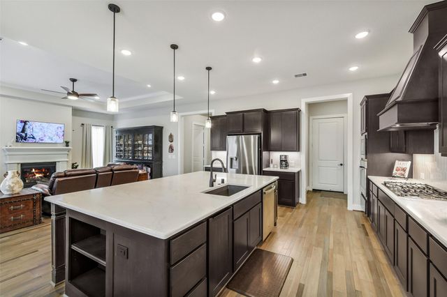 14886 Shavers Drive, Willis, TX 77318