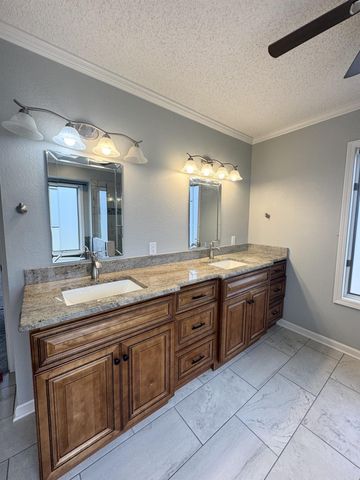 10 Magnifico Way, Hot Springs Village, AR 71909