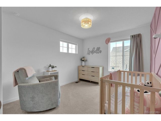 940 Thinleaf Ln, Elizabeth, CO 80107