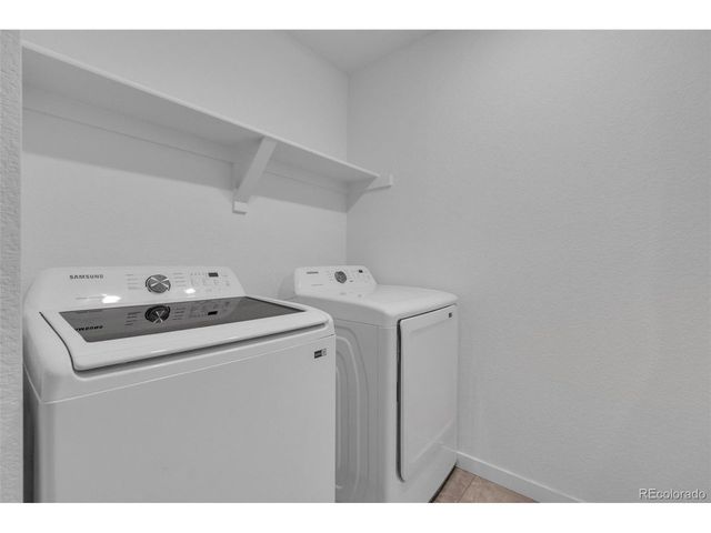 940 Thinleaf Ln, Elizabeth, CO 80107
