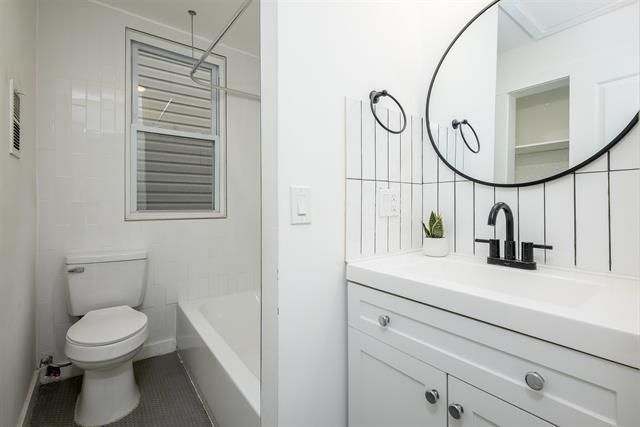 103 CRESCENT AVE, Jc, Journal Square, NJ 07305