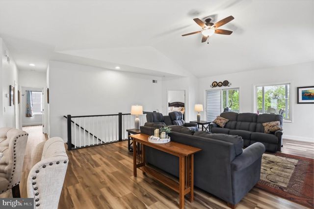 1084 ALDEN WAY, Lebanon, PA 17042