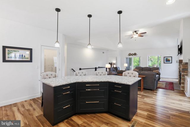 1084 ALDEN WAY, Lebanon, PA 17042