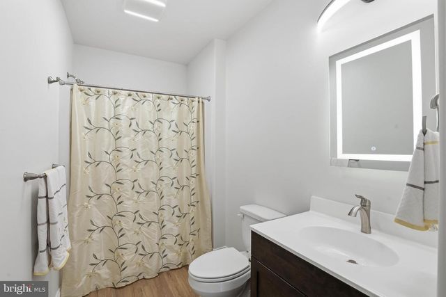 1084 ALDEN WAY, Lebanon, PA 17042